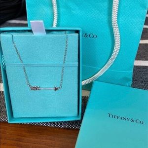 TIFFANYS Paloma Picasso Graffiti Arrow Pendant! ✨